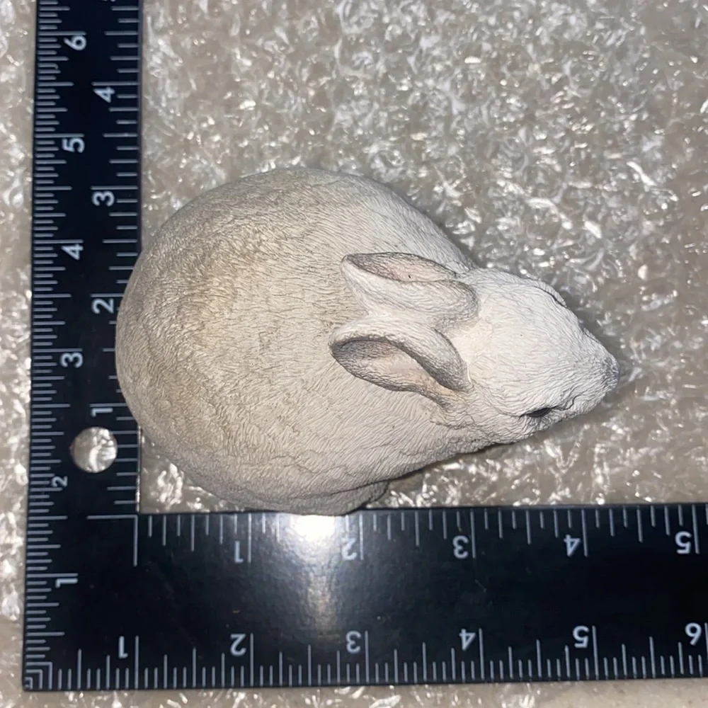 Easter basket bunny Stone critters vintage Ceramic white Easter bunny realistic - Picture 10 of 10